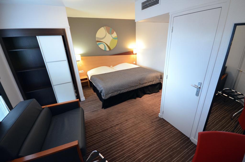 Kyriad Hotel Dijon Gare Exteriör bild